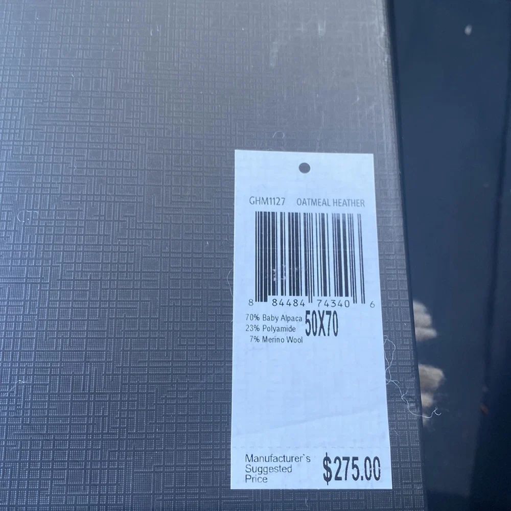 Brand new  alpaca throw - Picture 4 of 4